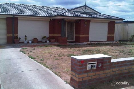 Property photo of 19 Xavier Court Werribee VIC 3030