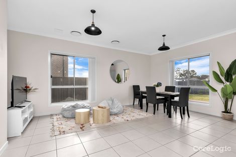 Property photo of 7 Pleasance Street Box Hill NSW 2765