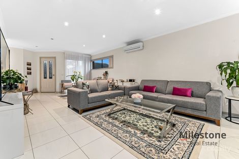 Property photo of 2/23 Burrows Avenue Dandenong VIC 3175