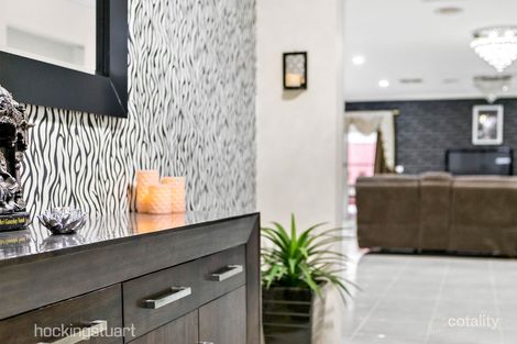 Property photo of 15 Cloverfield Crescent Wollert VIC 3750