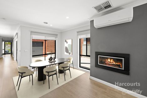 Property photo of 4 Reigate Street Caroline Springs VIC 3023