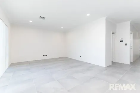 Property photo of 14 Yamba View Alkimos WA 6038