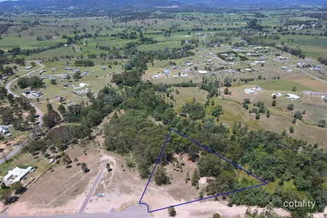 Property photo of 48 Louise Close Vacy NSW 2421