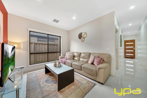 Property photo of 18 Myrtleford Avenue Clyde VIC 3978