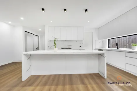 Property photo of 30 Hazel Way Mickleham VIC 3064