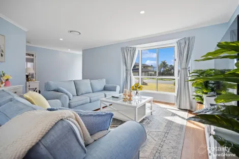 Property photo of 20 Royal Drive Kawungan QLD 4655