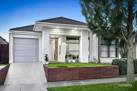 16 Jutland Cl, Clyde North, VIC 3978