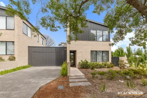 Property photo of 21 Ulverstone Street Lyons ACT 2606