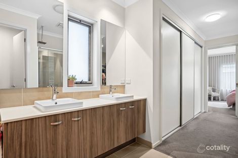 Property photo of 16 Portrush Loop Armstrong Creek VIC 3217
