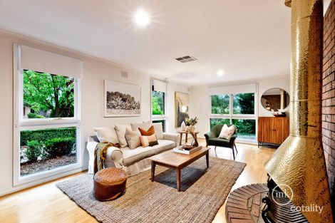Property photo of 2 Bayfield Drive Eltham VIC 3095