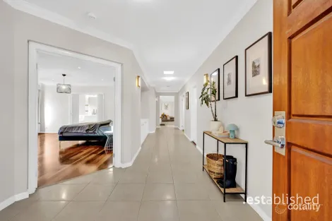Property photo of 2 Crescendo Ridge Point Cook VIC 3030