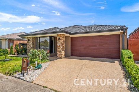 Property photo of 13 Turano Way Clyde North VIC 3978