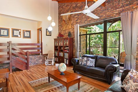 Property photo of 2 Turbal Court Clear Mountain QLD 4500