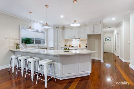 Property photo of 3 Forrest Place Taylors Lakes VIC 3038