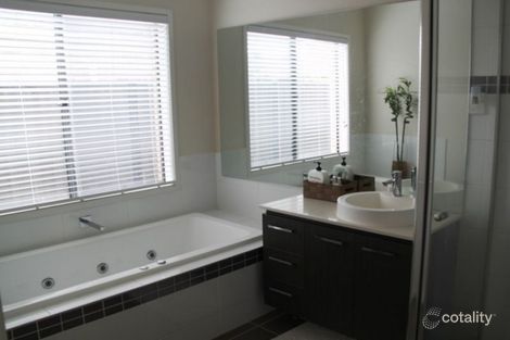 Property photo of 2 Mowbray Drive Point Cook VIC 3030