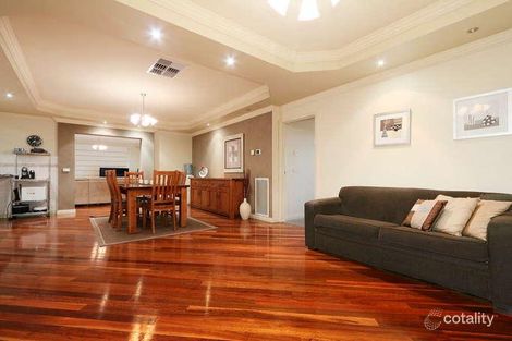 Property photo of 18 Lorikeet Drive Berwick VIC 3806
