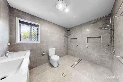 Property photo of 9 Dinterra Avenue Ferny Hills QLD 4055