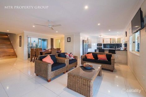 Property photo of 20 Barrier Place Forest Lake QLD 4078