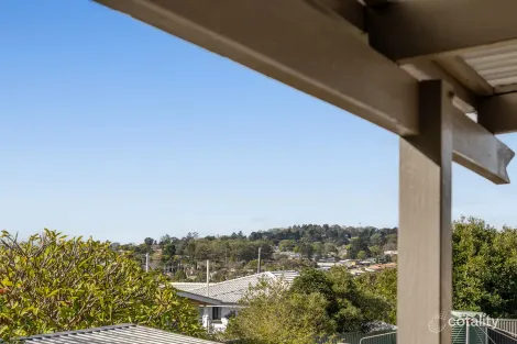 Property photo of 35 Flinders Centenary Heights QLD 4350