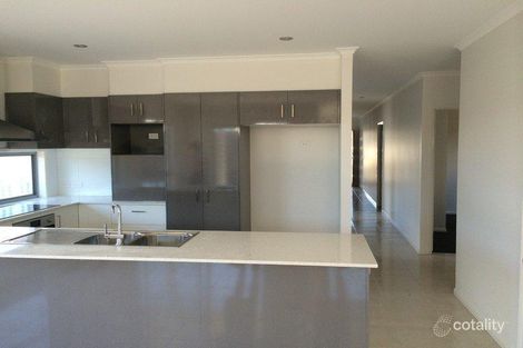 Property photo of 8 Coonowrin Crescent Mountain Creek QLD 4557
