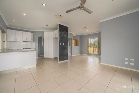 Property photo of 7 Jenolan Court New Auckland QLD 4680