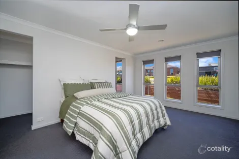 Property photo of 17 Armytage Avenue Dennington VIC 3280