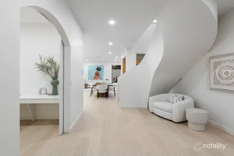 Property photo of 84 Grosvenor Street Morningside QLD 4170