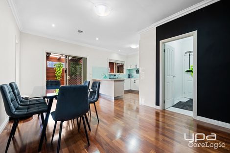 Property photo of 2/13 Reidy Rise Harkness VIC 3337