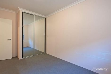 Property photo of 78 Wintergreen Crescent Treeby WA 6164