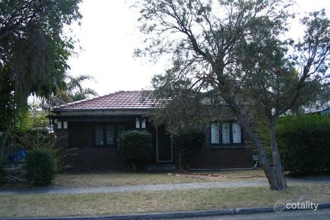 Property photo of 11 Robinson Street Eastlakes NSW 2018