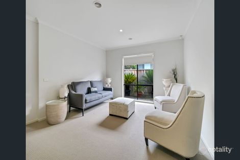 Property photo of 206 Sandhurst Boulevard Sandhurst VIC 3977