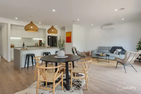 Property photo of 15 Beacon Close Beveridge VIC 3753