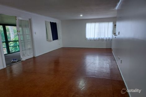 Property photo of 100 Lucas Drive Lamb Island QLD 4184