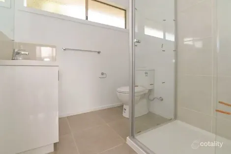 Property photo of 2/24 Vinter Avenue Croydon VIC 3136