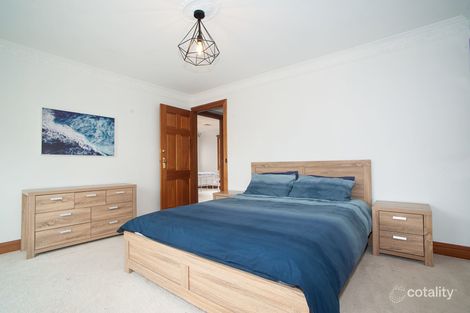 Property photo of 19 Meribil Close Mount Eliza VIC 3930