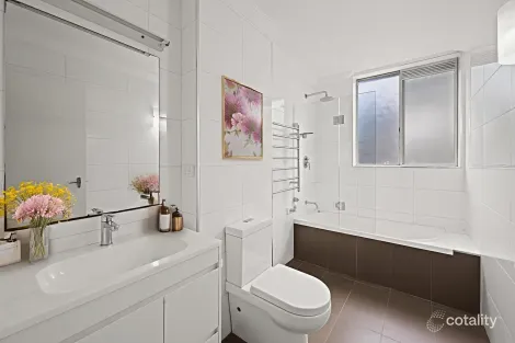 Property photo of 9/14 Bortfield Drive Chiswick NSW 2046