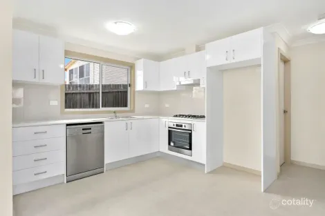 Property photo of 15 Carr Parade Unanderra NSW 2526