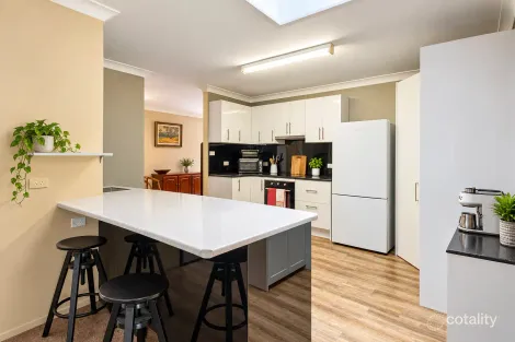 Property photo of 54 Clare Crescent Berkeley Vale NSW 2261