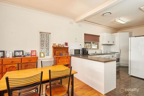 Property photo of 10 Lusher Avenue Turvey Park NSW 2650
