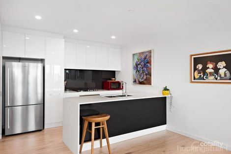 Property photo of 303/29 Loranne Street Bentleigh VIC 3204