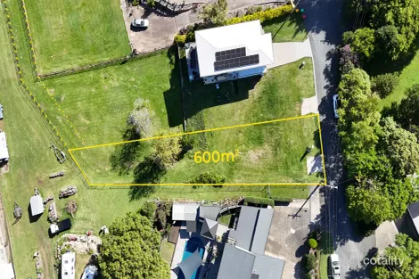 12 BURNSIDE CT, ASHMORE, QLD 4214