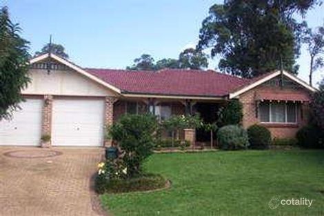 Property photo of 10 Trentham Park Court Wattle Grove NSW 2173