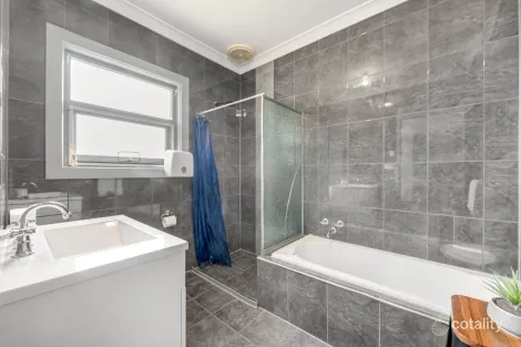 Property photo of 2/7 West Street Mount Gambier SA 5290