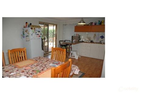 Property photo of 2/551 Canning Highway Alfred Cove WA 6154
