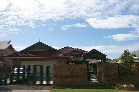 5 Bangalow St, Minyama, QLD 4575