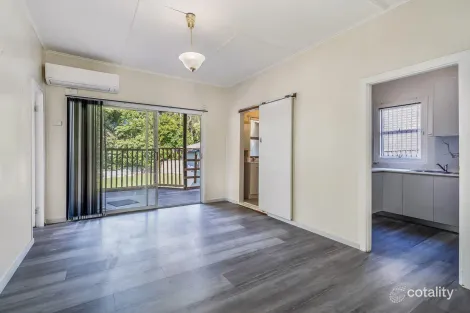 Property photo of 8 Main Street Killarney Vale NSW 2261