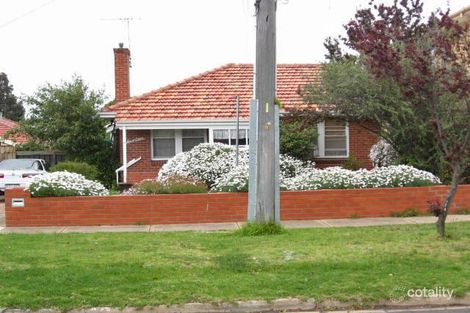 17 Caroline St, Aberfeldie, VIC 3040