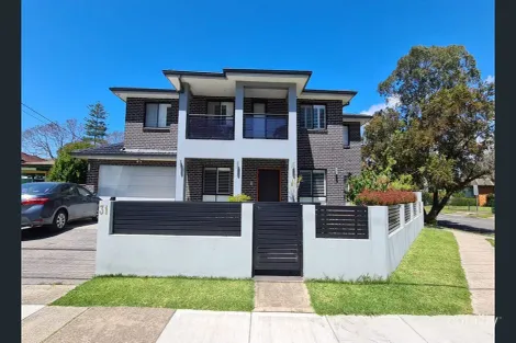 31 Fitzwilliam Rd, Old Toongabbie, NSW 2146