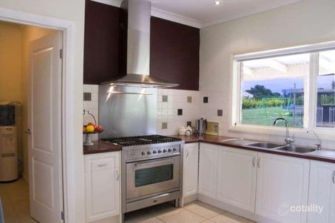 Property photo of 14 Stuartfield Avenue Romsey VIC 3434