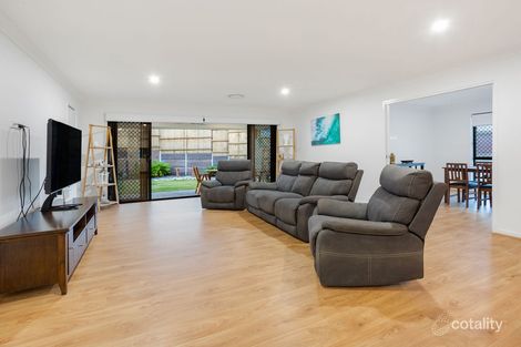 Property photo of 37 Roberts Crescent Bellbird Park QLD 4300